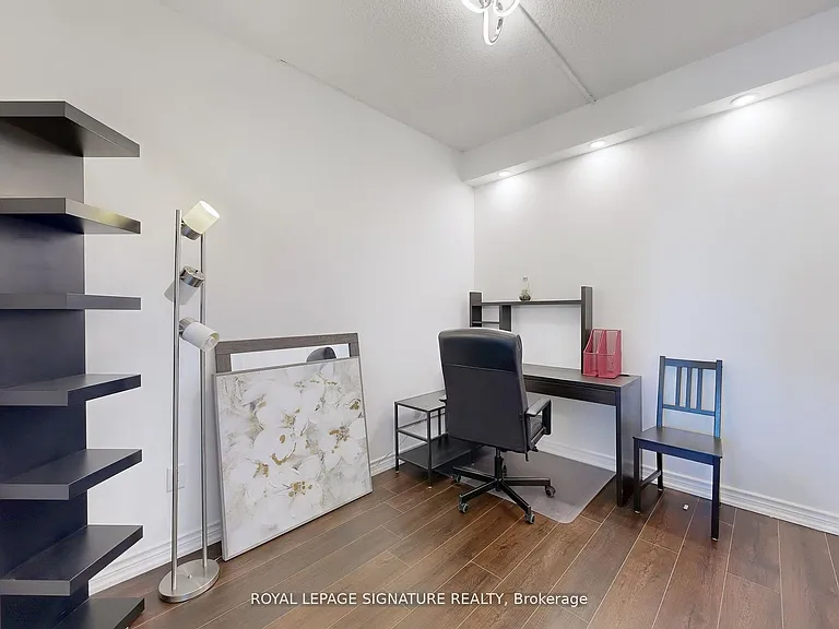 386 Yonge St #4508 — Photo 21