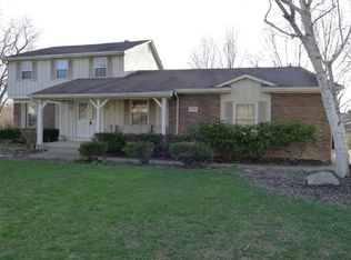 6136 Westington Dr, Canfield, OH 44406