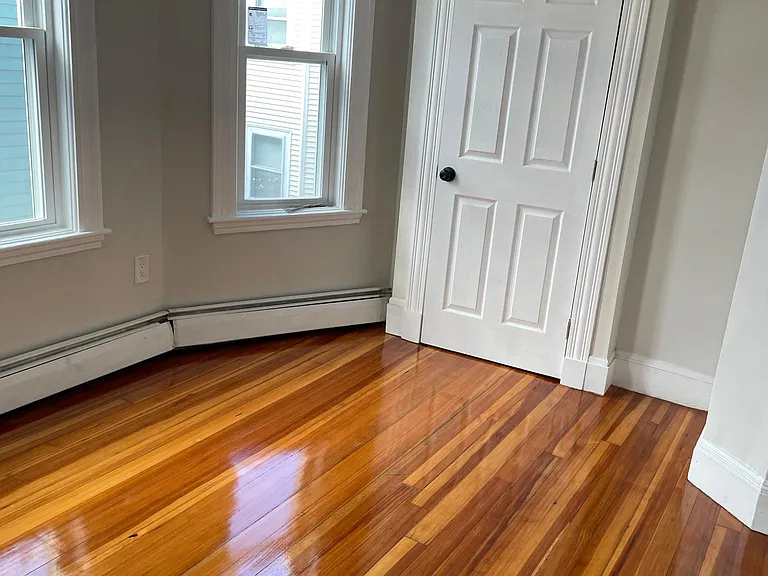 40 Temple St #3 — Photo 6