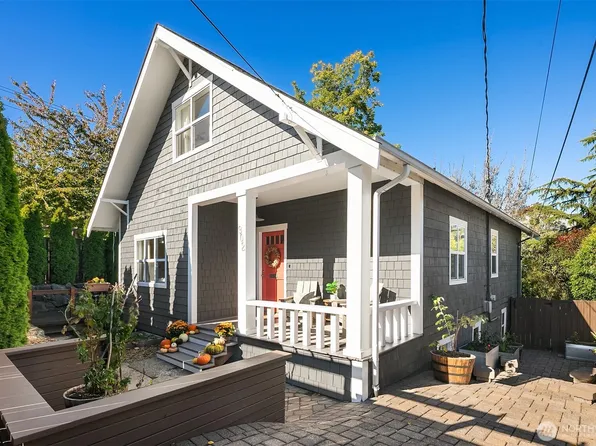 902 N 93rd Street, Seattle, WA 98103
