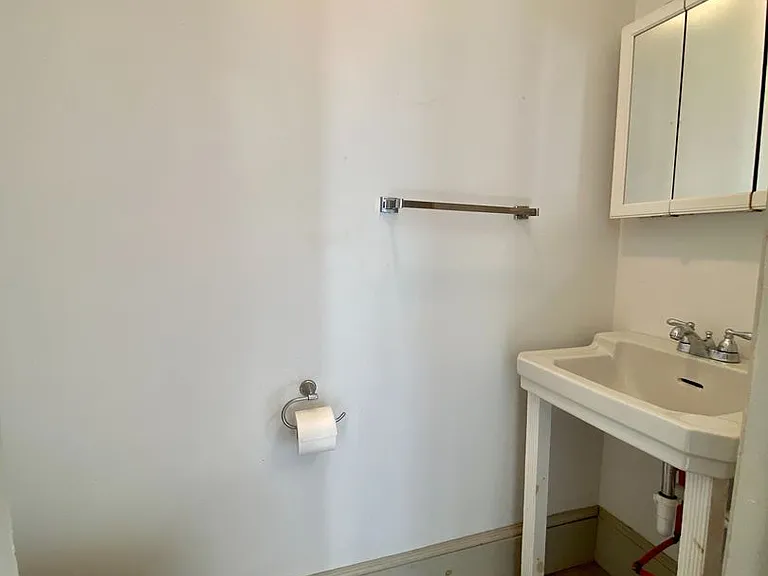118 W Water St — Photo 14