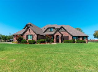 18900 S Hickory Pl, Claremore, OK 74019