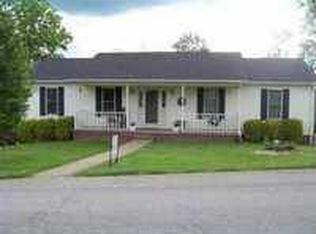 425 Redwood Dr, Stanford, KY 40484