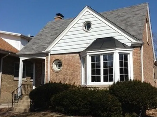 5218 Hoffman St, Skokie, IL 60077