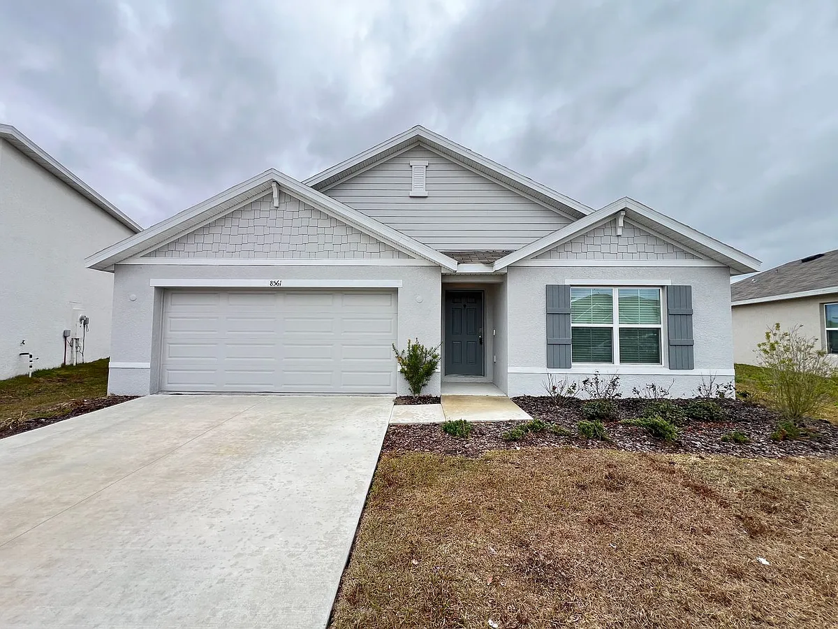 Building Photo - 8561 SW 46th Ave