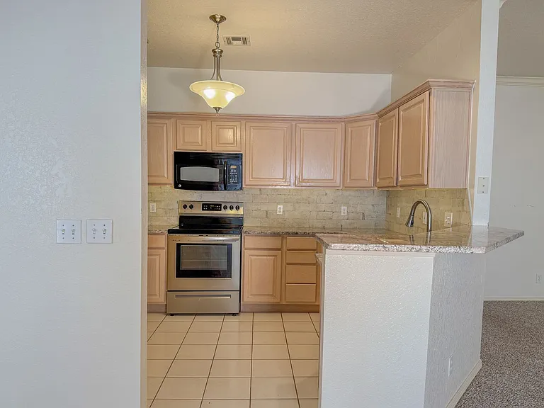 1928 NW 157th St — Photo 6