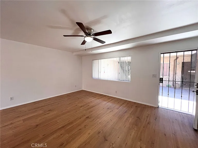 469 W Oliver St #1 — Photo 3