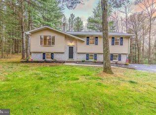268 Turkey Ridge Dr, Kunkletown, PA 18058
