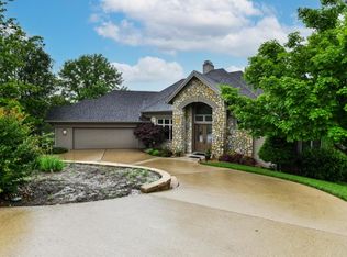 313 Silver Oak Pl, Branson West, MO 65737