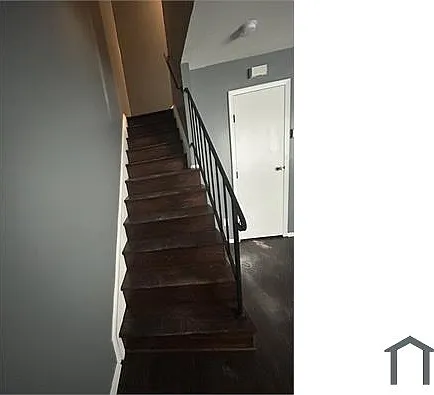 506 Jamestown Ct — Photo 9