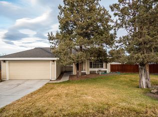 2490 SW Valleyview Dr, Redmond, OR 97756