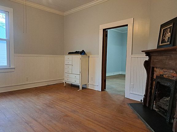 Front Bedroom a
