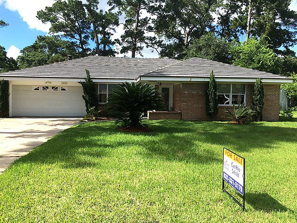 1st image of 10218 Shadow Wood Dr