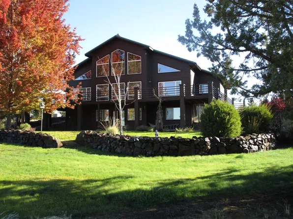 1164 SW Parrish Ln, Powell Butte, OR 97753