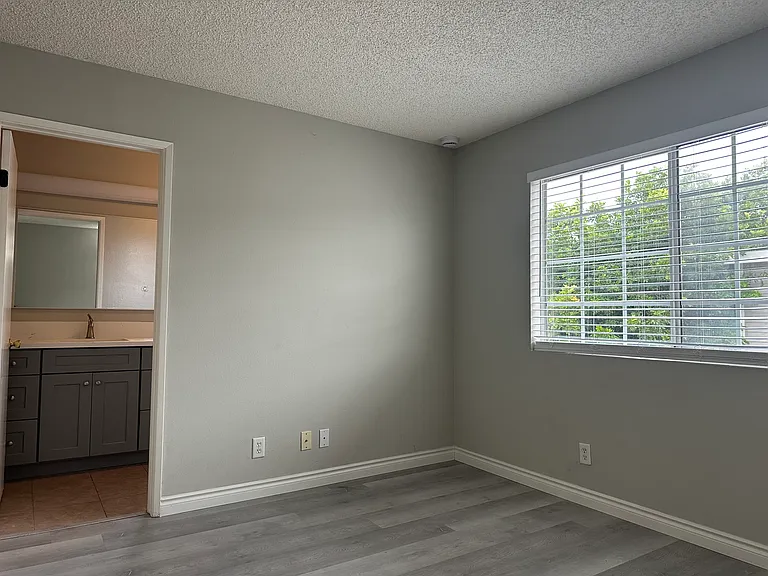 Sultana Village Townhomes — Photo 3