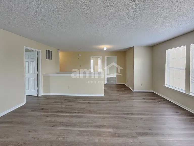10398 Mohawk Trl — Photo 11