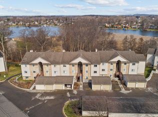 4912 Ashley Ln #84, Waterford, MI