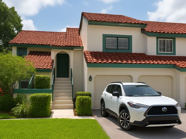 12 Lexington Ln E APT C