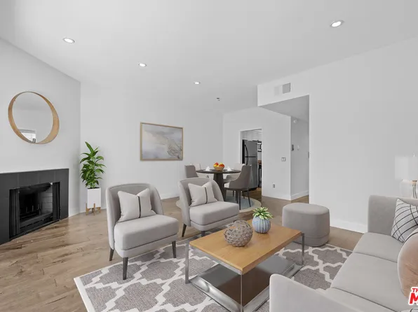 10800 Peach Grove St APT 10, North Hollywood, CA 91601