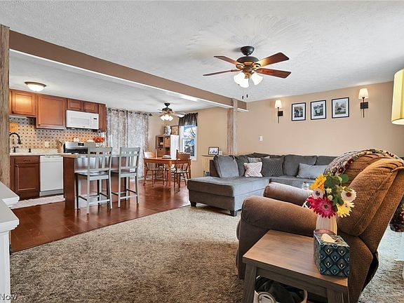 5th image of 66821 Barrett Hill Rd