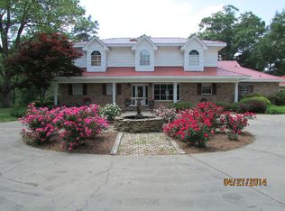 31 Springhill Rd, Laurel, MS 39443