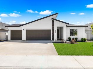 5456 S Memory Pl, Meridian, ID 83642
