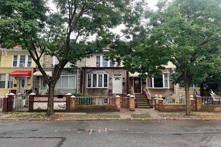 1st image of 25-51 99th St