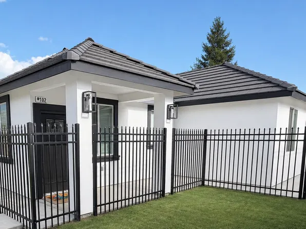 590 Lincoln Ave #102, Dinuba, CA 93618