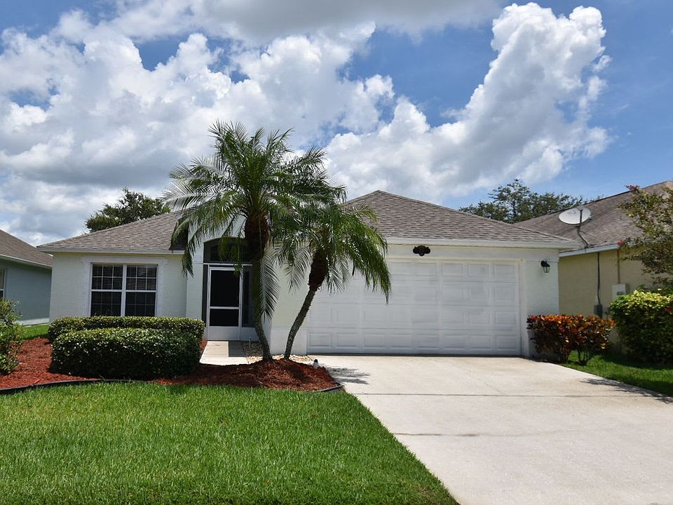 1st image of 135 Sedgewood Cir