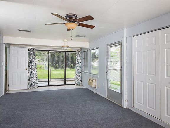 5th image of 1601 Lakeview Pl