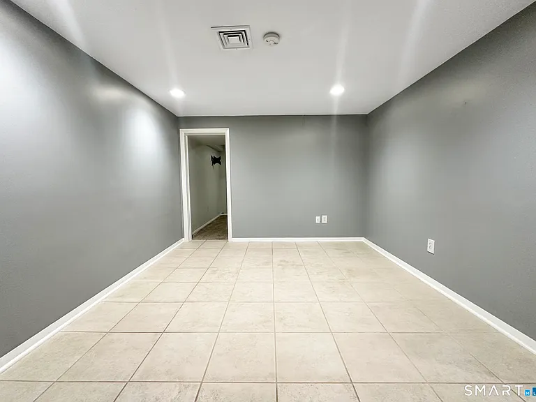 153 Penn Cmn #153 — Photo 18