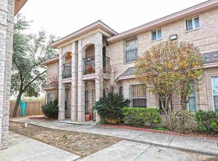 8416 Springfield Ave APT 1, Laredo, TX 78045