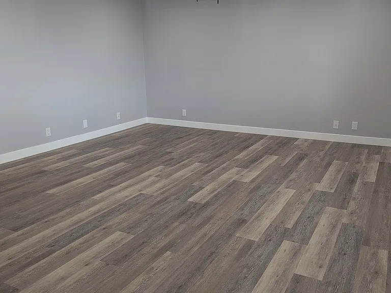 433 Mesa Blvd #201 — Photo 3