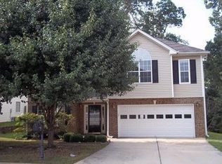 921 Ashton Oak Cir, Stone Mountain, GA 30083