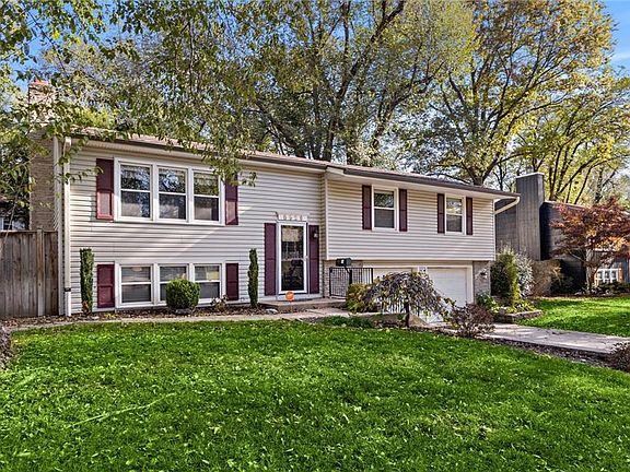 2nd image of 8929 Westbrooke Dr