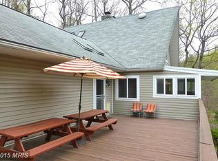 517 Old Oak Ln, Front Royal, VA 22630