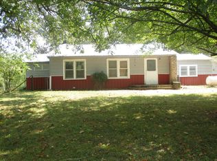 9766 County Road 6070, West Plains, MO 65775