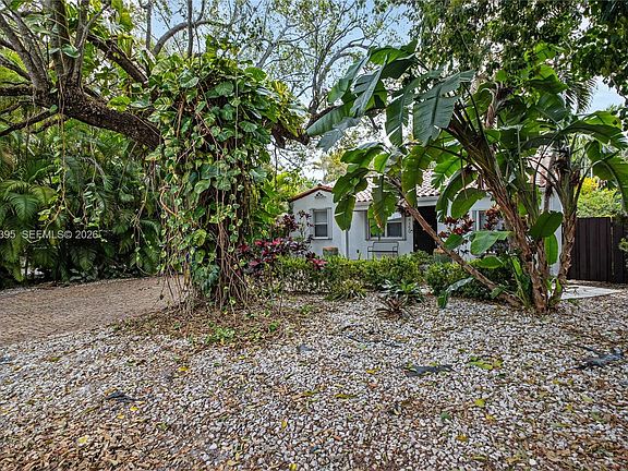 3rd image of 4150 Ventura Ave