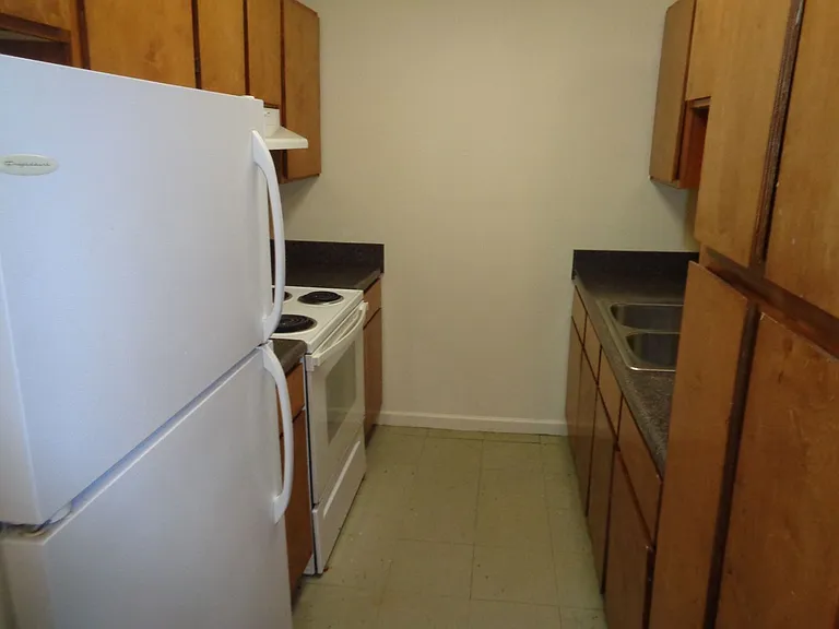 1475 Hadorn Rd — Photo 9