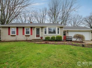 9004 Victor Ave, Jenison, MI 49428