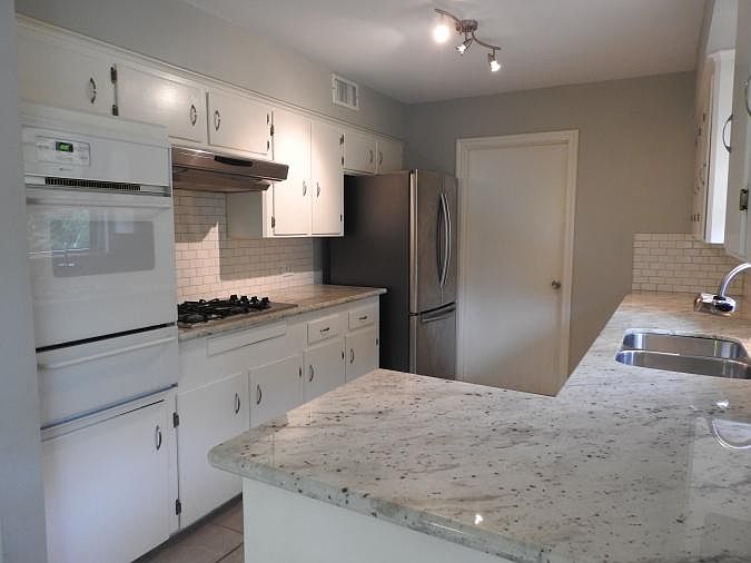 1st image of 5522 Fontenelle Dr