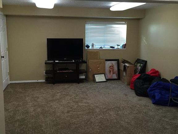 3rd image of 12207 S Cove Crest Cir