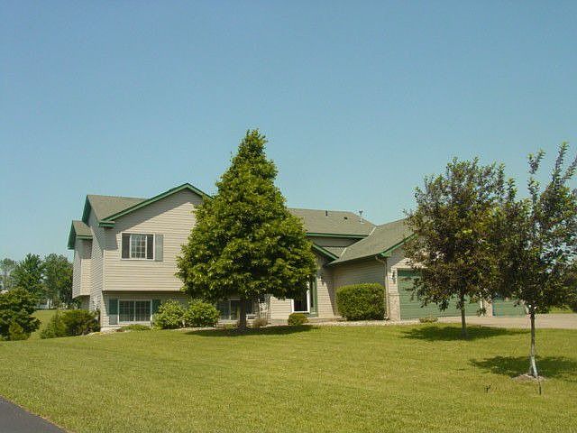 Apx .5 Acre/Cul-de-Sac/5 br-3ba-3car