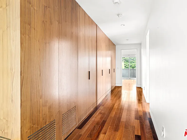 524 Rialto Ave — Photo 21