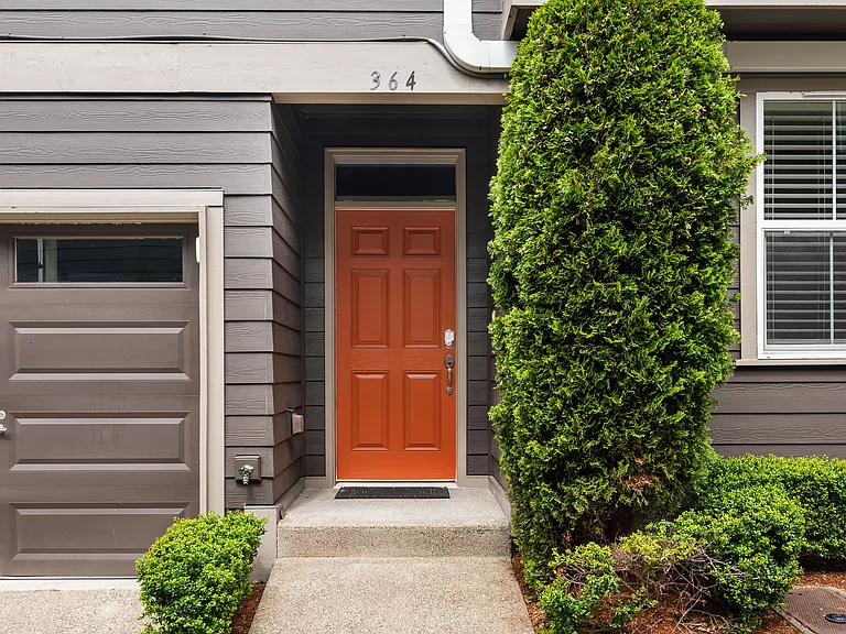 364 NE Darby Ln — Photo 6