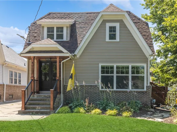 4022 Cottage Grove Ave, Des Moines, IA 50311