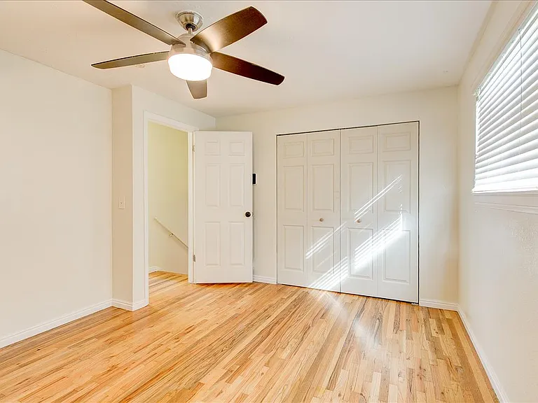 3314 S Meadowlark Dr — Photo 7