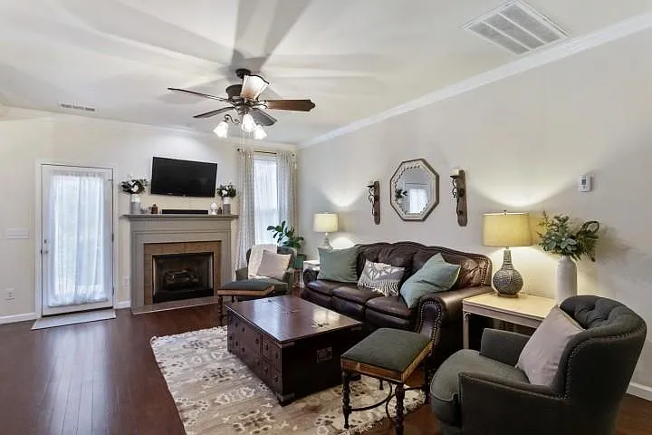 1216 Ben Hill Blvd — Photo 7