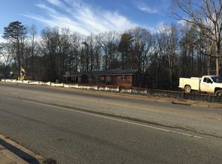 1607 E Rutherford St, Landrum, SC 29356