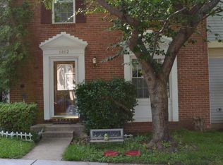 5802 Bunker Woods Ln, Burke, VA 22015